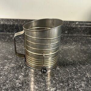 Vintage Bromwell's Classic Silver Flour Sifter